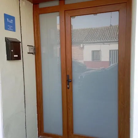 Con Bano Propio Y Zonas Compartidas *